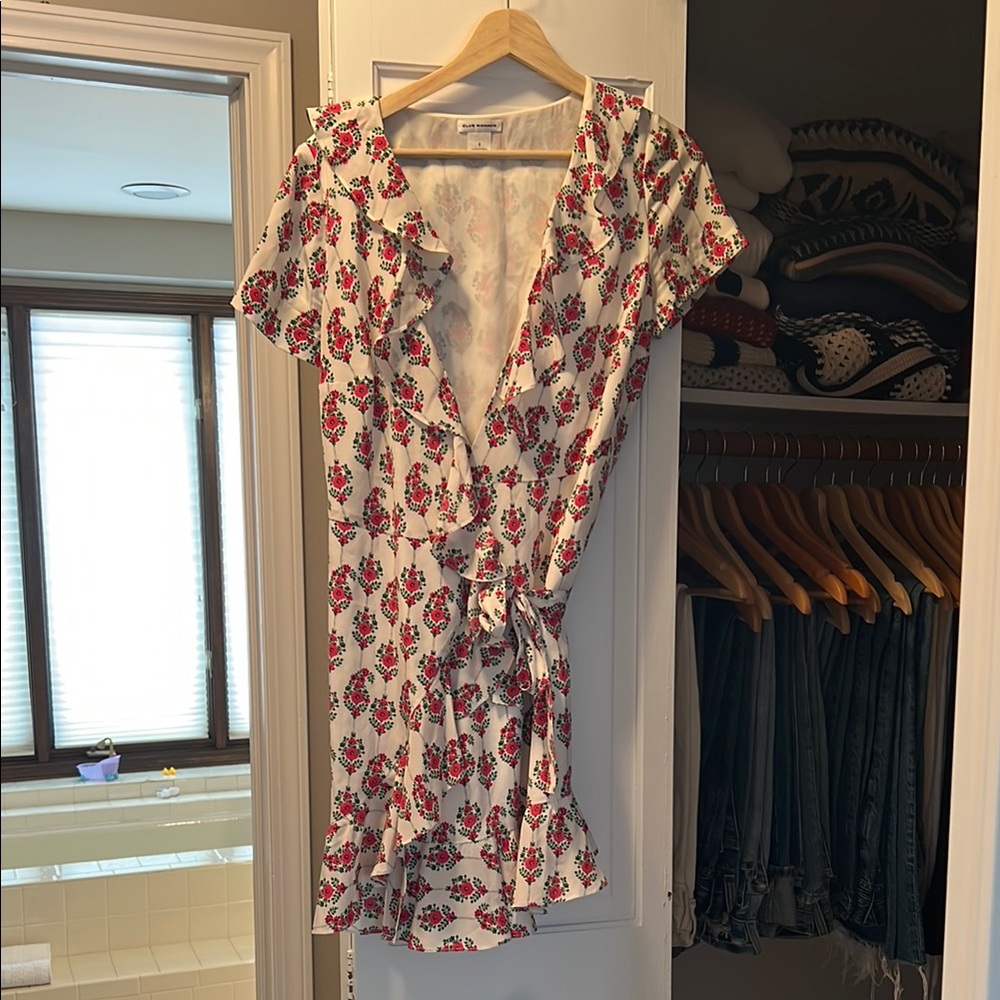 Club Monaco White and Red Wrap Sundress with Flutter Sleeves